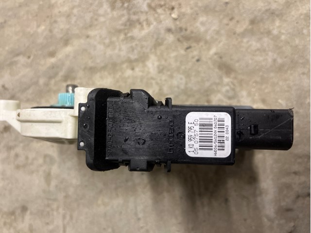 Привід ліфта задній 1K0959795E VAG