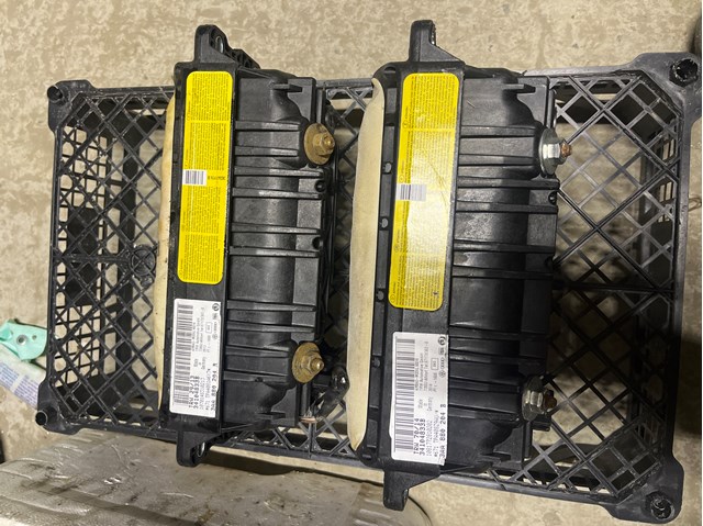 Подушка безпеки пасажира 3AA880204B VAG