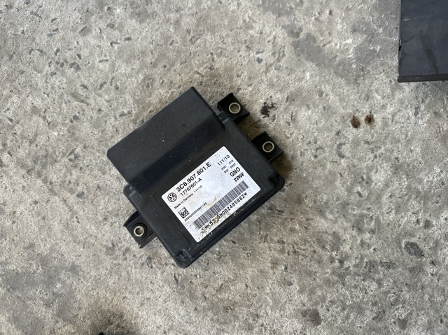 Блок стоянкового гальма 3C8907801E VAG