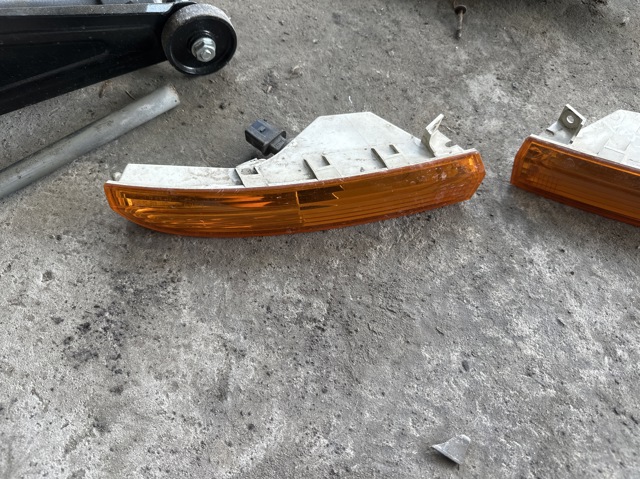 Поворотник лівий 3C8953041A VAG
