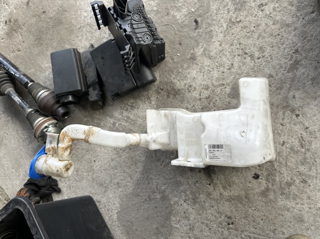 Бачок склоомивача 5C6955453Q VAG