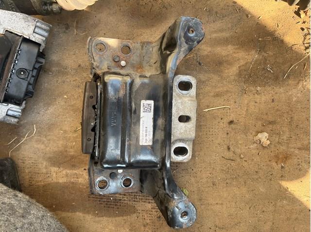 Опора коробки передач 5Q0199555R VAG