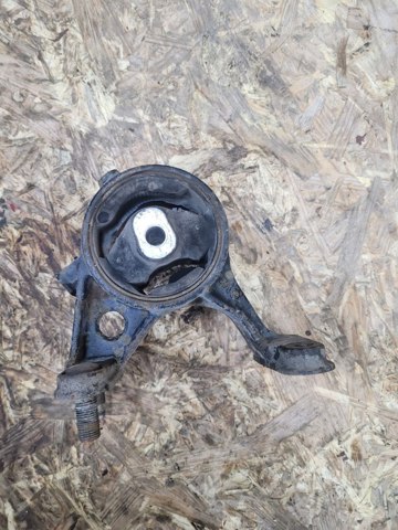 Опора двигуна задня Тойота Рав 4 3