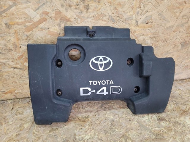 Кришка двигуна декоративна 126110G020 TOYOTA