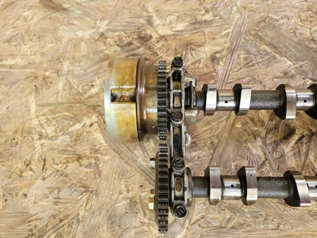 Механізм регулювання фаз грм 135230J010 TOYOTA