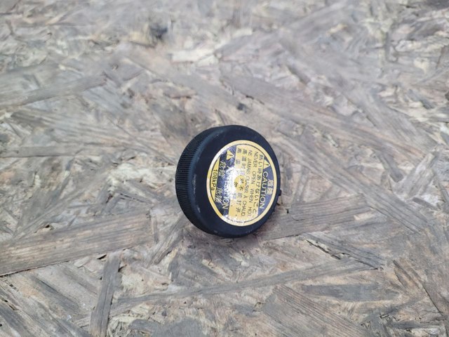 Кришка бачка Тойота Авенсіс Verso