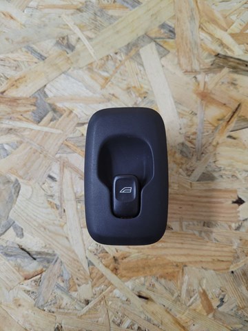 Кнопка підйомника задніх стекол 30658696 VOLVO