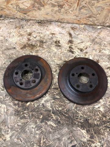 Гальмо дискове переднє 4351242030 TOYOTA