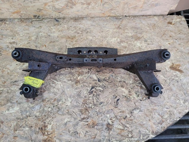 Балка задньої підвіски, підрамник 5120605060 TOYOTA