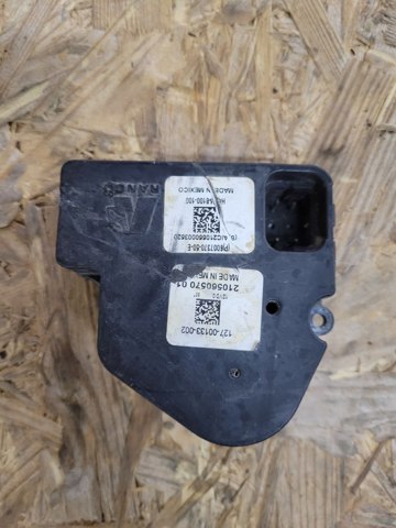 Регулюючий клапан охолоджувальної рідини 600737000B TESLA