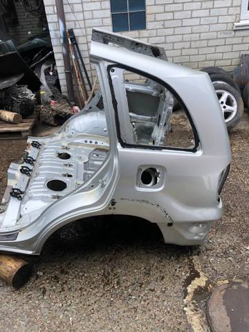 Крило заднє 6162042230 TOYOTA