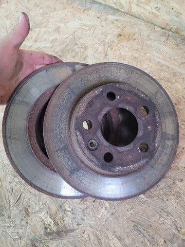 Диск заднього гальма 7D0615601C VAG
