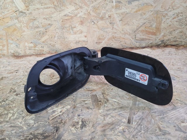 Заливна горловина паливного бака 7P6809857 VAG