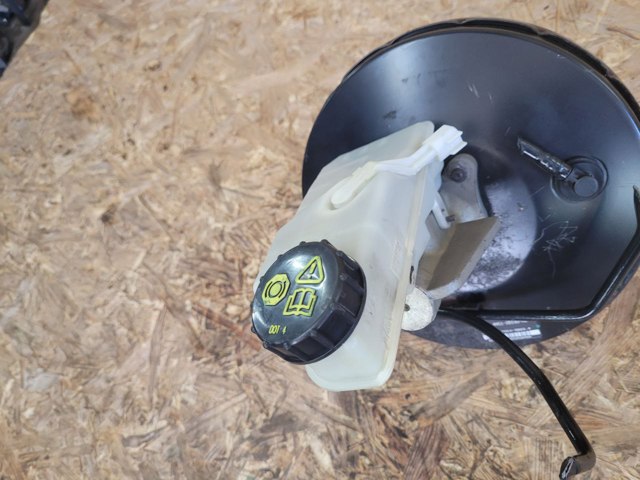 Бачок головного гальмівного циліндру (гальмівної рідини) Volvo V50