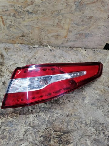 Задній правий стоп 924024U010 HYUNDAI