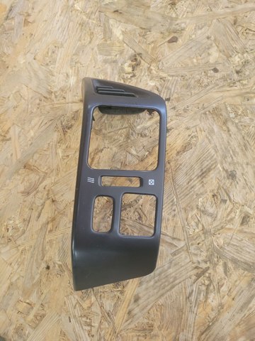 Решітка повітропровода ліва MR456381 MITSUBISHI