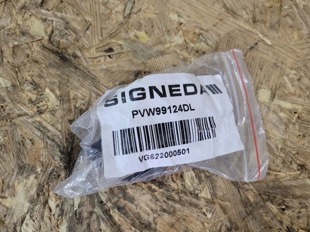 Накладка форсунки омивача фари передньої PVW99124DL SIGNEDA