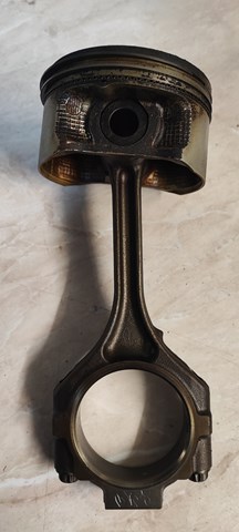 Шатун поршня ДВЗ 1115A096 MITSUBISHI