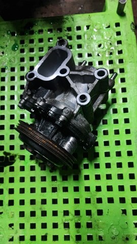 Помпа охолодження 1300A097 MITSUBISHI