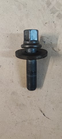 Болт коленвала 231272F000 HYUNDAI