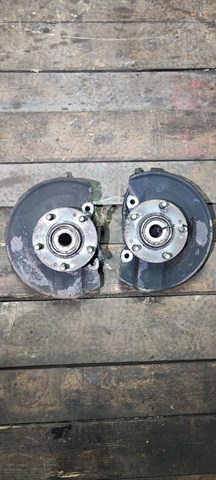 Цапфа - поворотний кулак передній, правий 3870A008 MITSUBISHI