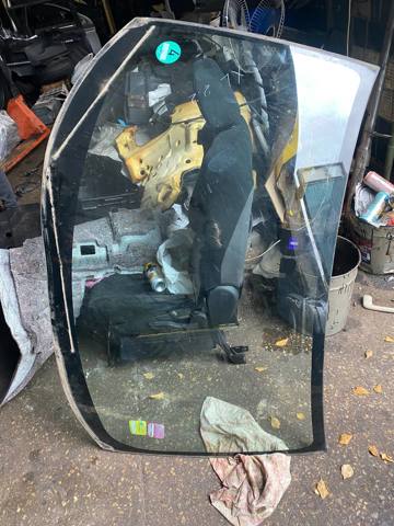 Автомобільне скло 6102A083 MITSUBISHI