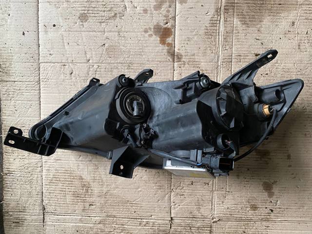 Фара основна права 8301A162 MITSUBISHI