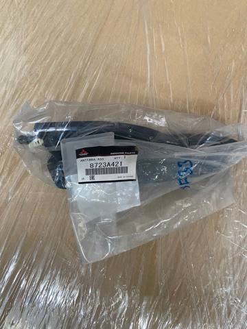 Антена на дах 8723A421 MITSUBISHI