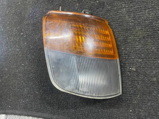 Габарит-показник повороту, правий MB831082 MITSUBISHI