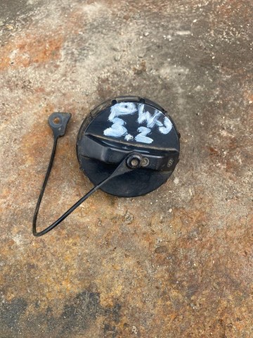 Пробка бензобака MN106161 MITSUBISHI