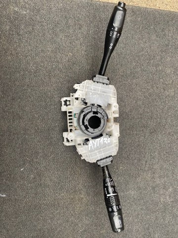 Перемикач підрульовий MN134592 MITSUBISHI