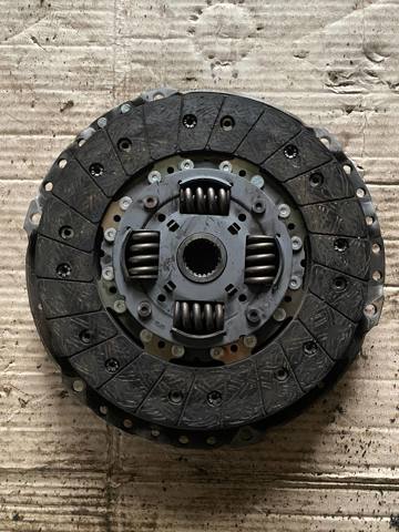 Зчеплення в зборі MN982279 MITSUBISHI
