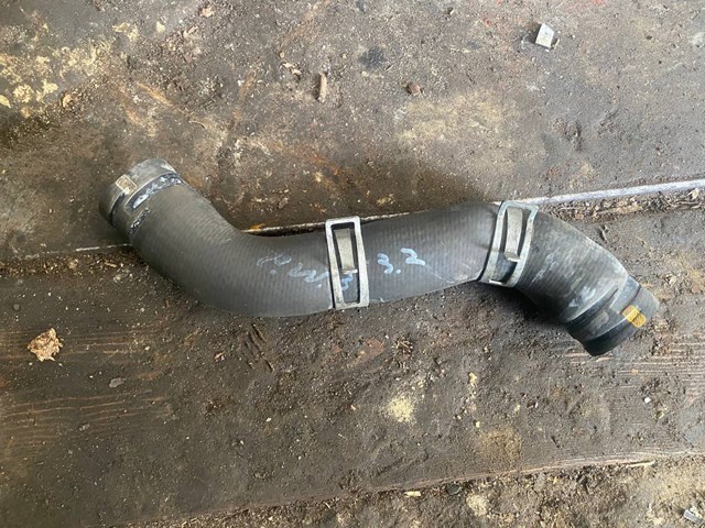 Патрубок системи охолодження MR404865 MITSUBISHI