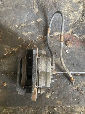 Кронштейн гальмівного супорта MR407679 MITSUBISHI