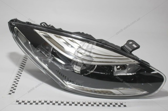 Права блок фара Рено Меган 4