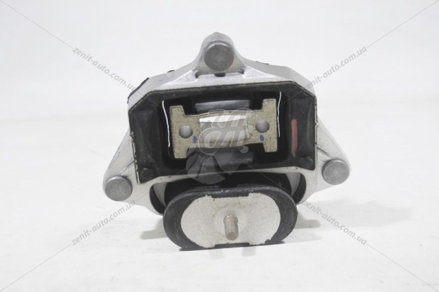 Підвіска КПП 8W0399156BH VAG