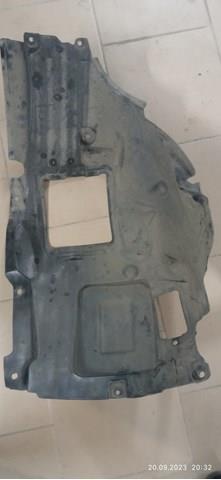 Підкрилок переднього крила, лівий передній 51717260725 BMW