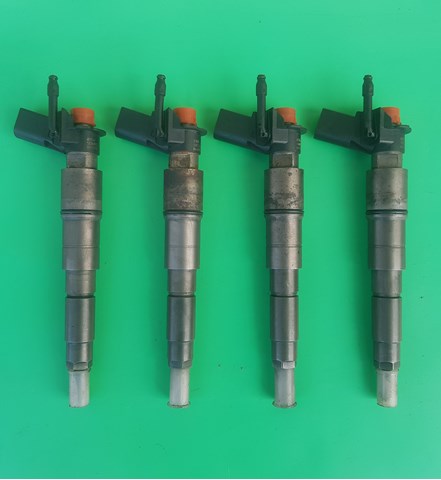 Форсунка дизельна в зборі, розпилювач + тримач 0445115070 BOSCH