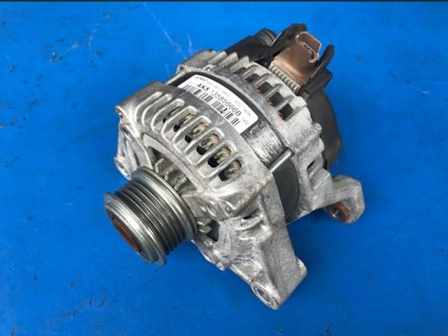 Авто генератор 13585666 GM