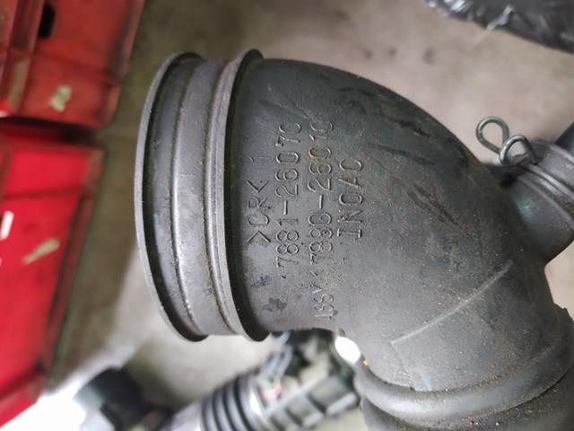 Патрубок повітряний, вихід повітряного фільтра 1788026010 TOYOTA