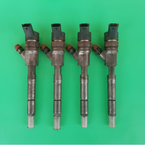Форсунки електромагнітні 2367033010 TOYOTA