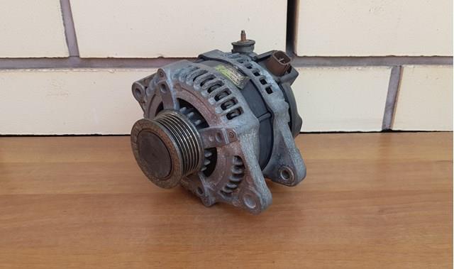 Генератор Toyota Corolla 