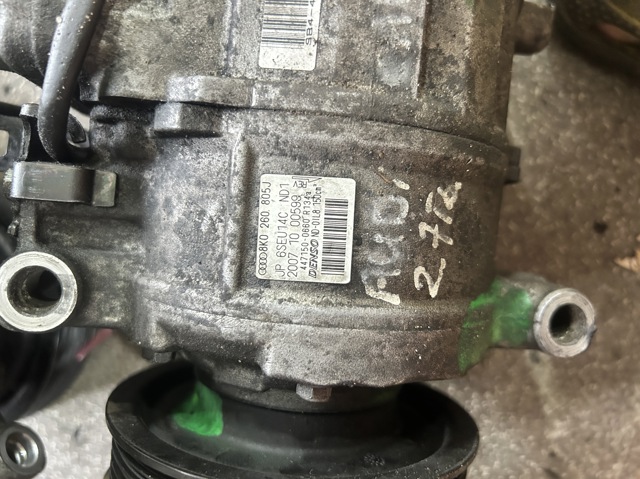 Компресор кліматичної установки 8K0260805J VAG