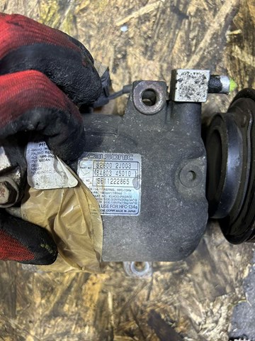 Компресор кондиціонера 926002J003 NISSAN