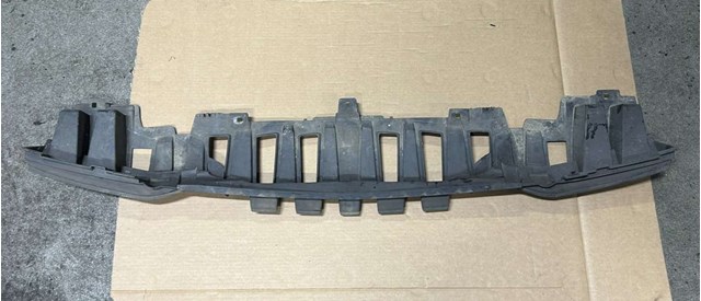 Кронштейн бампера переднього, центральний A1698850065 MERCEDES