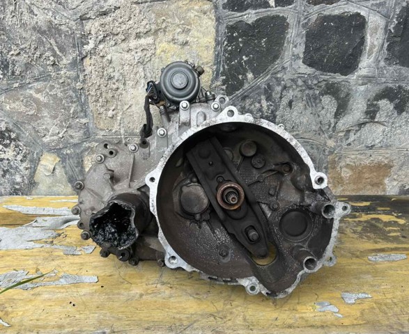 Коробка передач A4513700301 MERCEDES