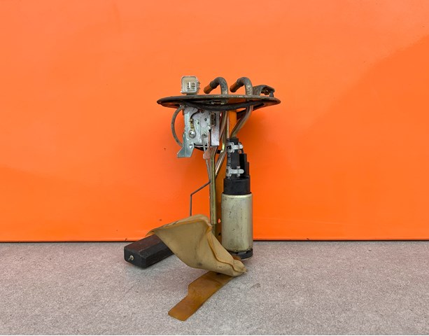 Паливний насос електричний, занурювальний Хендай Лантра I