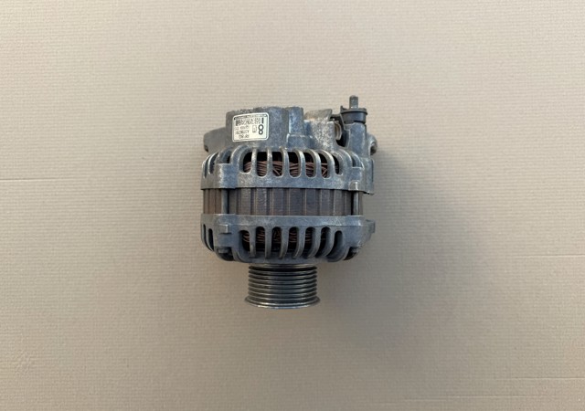 Генератор автомобільний RF8G18300 MAZDA