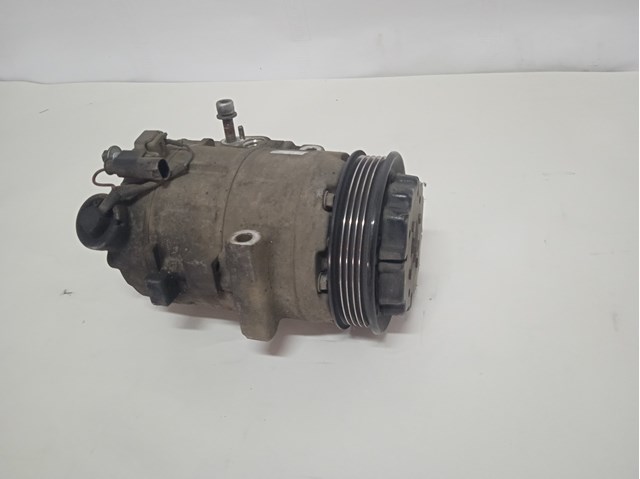 Насос кондиціонера 4472208364 MERCEDES