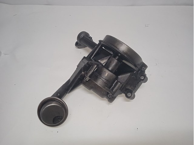 Помпа масляна A1661810020 MERCEDES